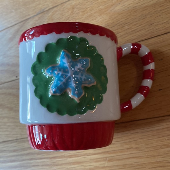 Christmas hallmark mug. Vintage snowflake with striped handle coffee mug. - Picture 5 of 5